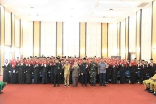 Lantik 215 Kepala Sekolah, Bupati Kasmarni Tegaskan Zero Tolerance Terhadap Pungli PPDB 