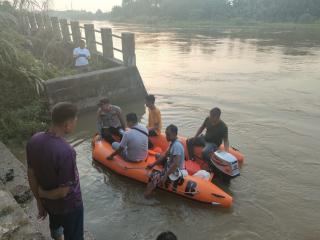 Balita Tenggelam di Sungai Kampar Ditemukan Mengapung
